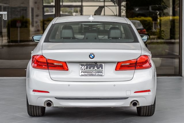 Used 2019 BMW 530i w/ Convenience Package RWD image 8