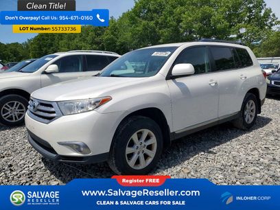 Used 2012 Toyota Highlander SE w/ Convenience Pkg