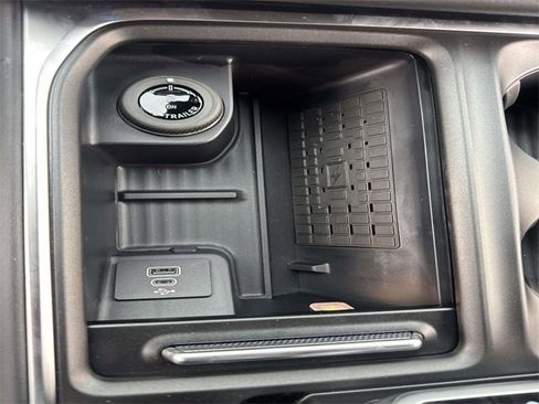 New 2025 Ford Expedition Platinum w/ Stealth Performance Package image 27