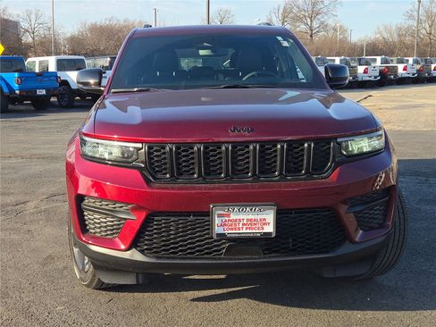 Certified 2024 Jeep Grand Cherokee Altitude image 5