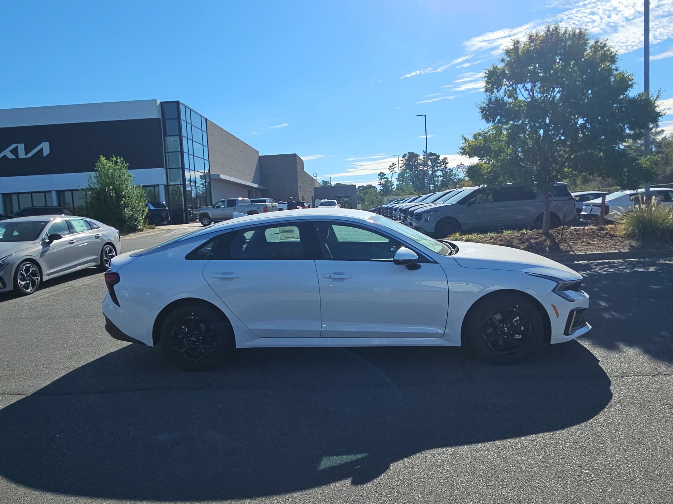 New 2026 Kia K5 LXS FWD image 8