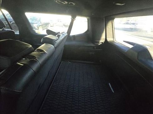 Used 2024 Jeep Wagoneer L Series II w/ Flexible Seating Group image 30