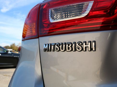 Used 2017 Mitsubishi Outlander Sport SEL image 13