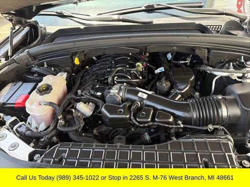 Used 2023 Jeep Grand Cherokee Laredo w/ Luxury Tech Group I AWD/4WD image 14