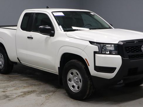 Used 2025 Nissan Frontier S image 1