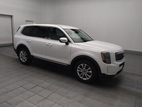 Used 2020 Kia Telluride LX image 11