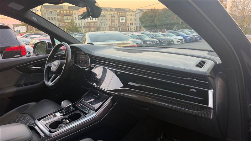 Used 2021 Audi SQ7 Premium Plus w/ Driver Assistance Package AWD/4WD image 8