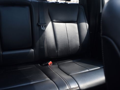 Used 2020 Ford F150 Lariat w/ Equipment Group 502A Luxury image 17