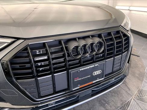 Certified 2025 Audi Q3 2.0T Premium Plus w/ Premium Plus Package image 30