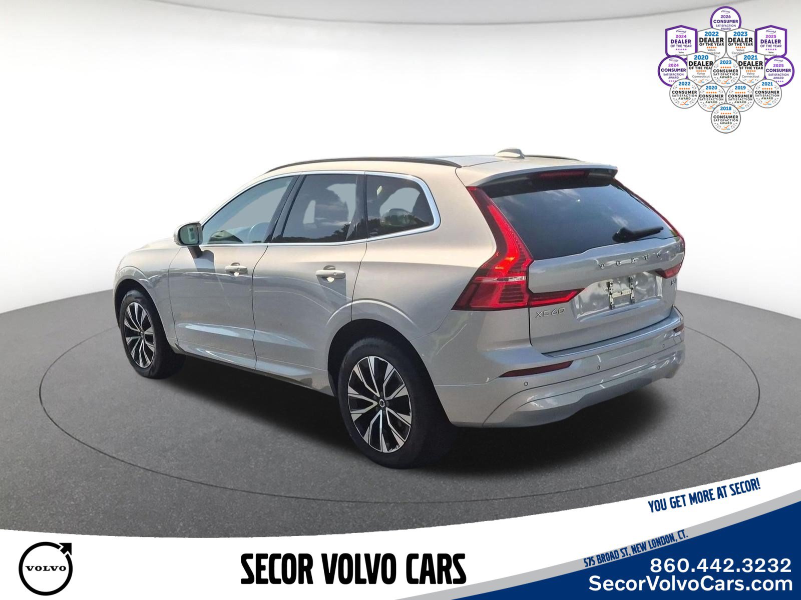 Used 2023 Volvo XC60 B5 Core AWD/4WD image 9