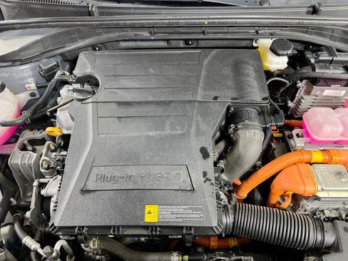 Used 2022 Hyundai Ioniq SE image 28