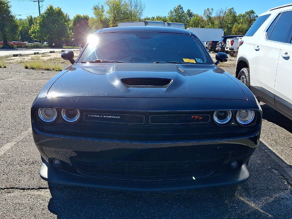 Used 2021 Dodge Challenger R/T w/ Performance Handling Group RWD image 2