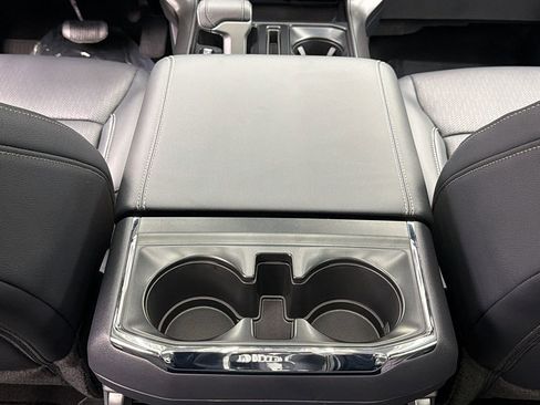 Used 2025 Ford F150 Lariat image 36