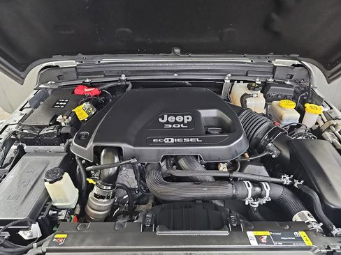 Used 2021 Jeep Wrangler Unlimited Rubicon image 30