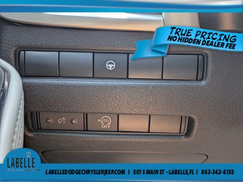 Used 2023 Nissan Rogue SV FWD image 20