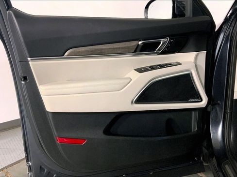 Used 2021 Kia Telluride SX w/ SX Prestige Package image 25