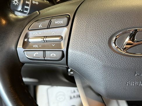 Used 2021 Hyundai Kona Night image 10