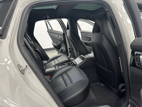 Used 2018 Porsche Panamera 4S image 41