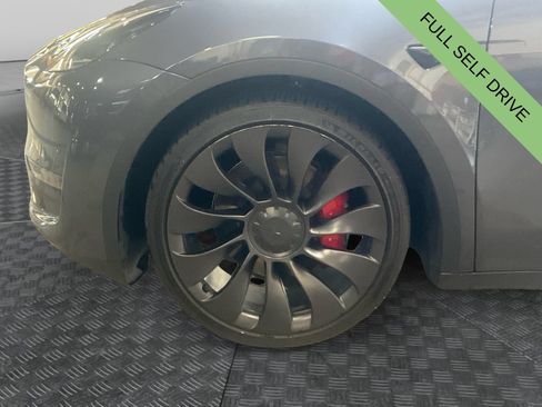 Used 2023 Tesla Model Y Performance AWD/4WD image 14