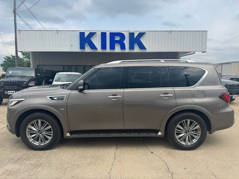 Used 2019 INFINITI QX80 Luxe AWD/4WD image 2