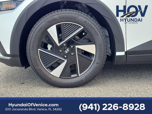 New 2025 Hyundai Ioniq 5 SEL image 3