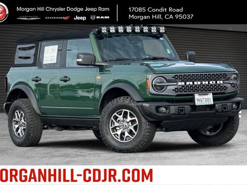 Used 2023 Ford Bronco Badlands image 1