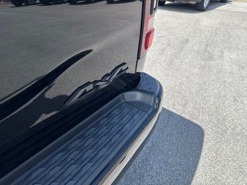 Used 2022 RAM 2500 Laramie AWD/4WD image 14
