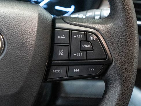 Used 2024 Toyota Sienna LE image 19