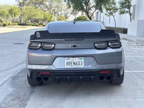 Used 2020 Chevrolet Camaro LT w/ RS Package RWD image 4