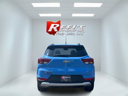 Used 2024 Chevrolet TrailBlazer LT w/ Convenience Package AWD/4WD image 9