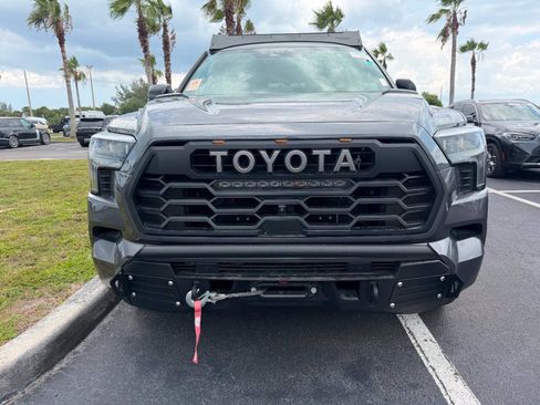 Used 2025 Toyota Sequoia TRD Pro AWD/4WD image 4