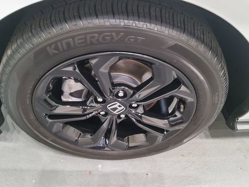 Certified 2025 Honda Accord SE image 37