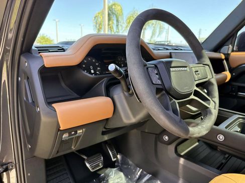 Used 2024 Land Rover Defender 110 Carpathian Edition AWD/4WD image 20