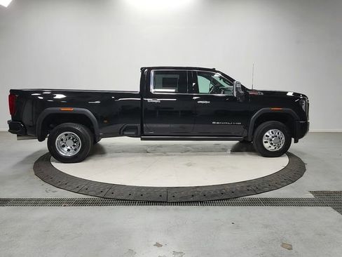 Used 2025 GMC Sierra 3500 Denali w/ Denali Reserve Package AWD/4WD image 8