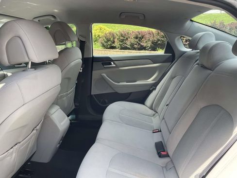 Used 2017 Hyundai Sonata SE FWD image 10