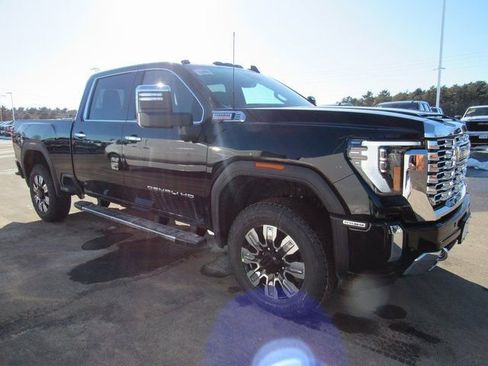 New 2026 GMC Sierra 2500 Denali w/ Denali Reserve Package AWD/4WD image 5