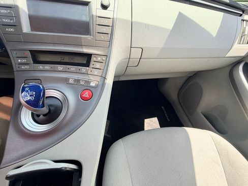 Used 2014 Toyota Prius Two FWD image 22