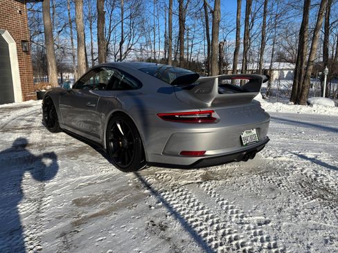 Used 2018 Porsche 911 GT3 image 5