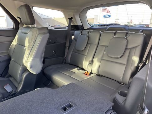 New 2026 Ford Explorer Active w/ Active Comfort Package image 26