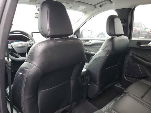 Used 2024 Ford Escape Platinum image 14