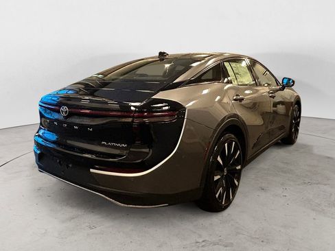 New 2026 Toyota Crown Platinum image 5