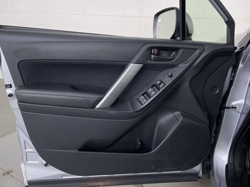 Used 2017 Subaru Forester 2.5i Premium image 10