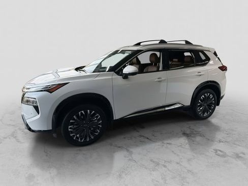 New 2026 Nissan Rogue Platinum w/ Platinum Premium Package AWD/4WD image 2