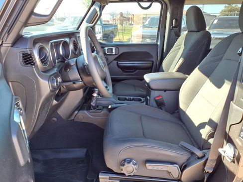 Used 2023 Jeep Wrangler Sport S image 18