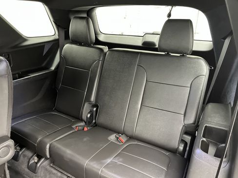 Certified 2023 Chevrolet Traverse LT w/ LPO, Floor Liner Package AWD/4WD image 13