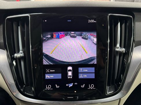 Used 2021 Volvo S60 T6 Momentum AWD/4WD image 27