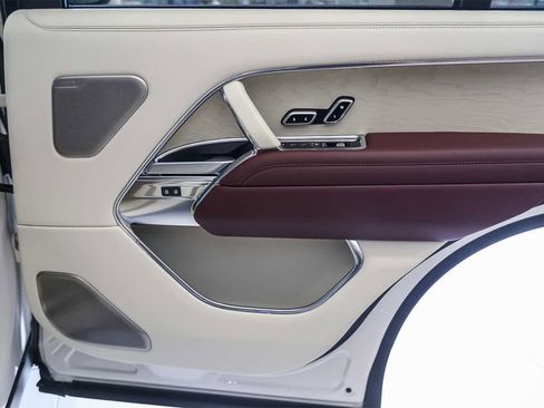 New 2024 Land Rover Range Rover SV image 24