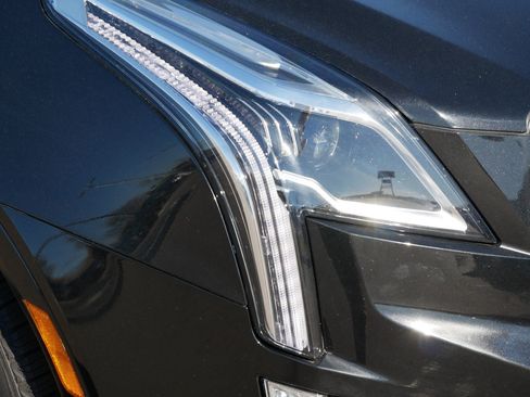 Used 2023 Cadillac XT5 Premium Luxury w/ Technology Package AWD/4WD image 16