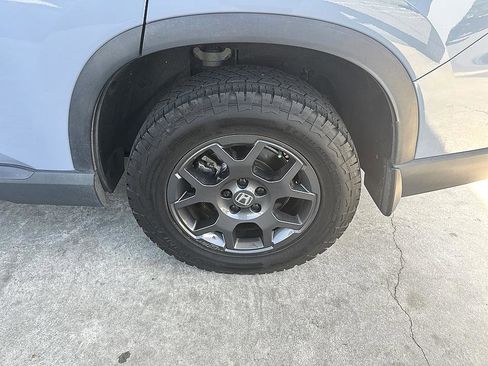 Used 2024 Honda Pilot TrailSport image 10