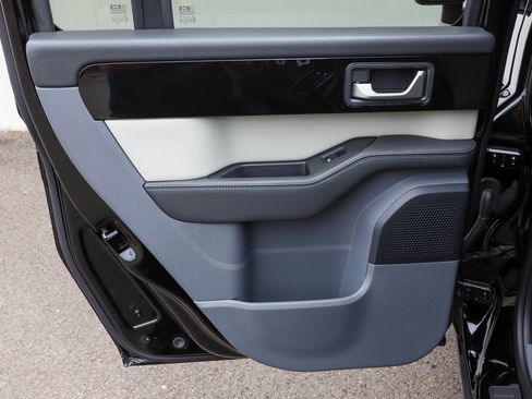 New 2025 INEOS Grenadier Fieldmaster Edition image 44